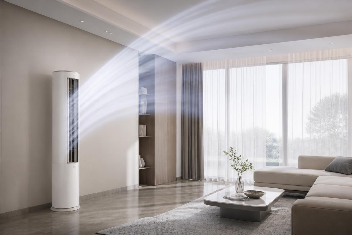 Sala residencial com ar-condicionado vertical de coluna distribuindo fluxo de ar amplo de baixo para cima